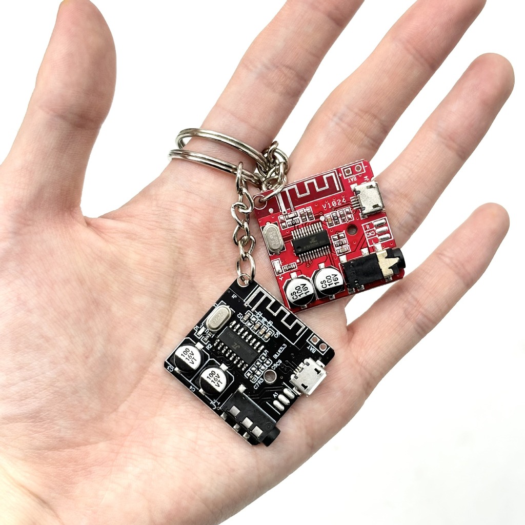 سلسلة مفاتيح بتصميم لوحة دوائر - مراجعة Tech Accessories Key وسعره